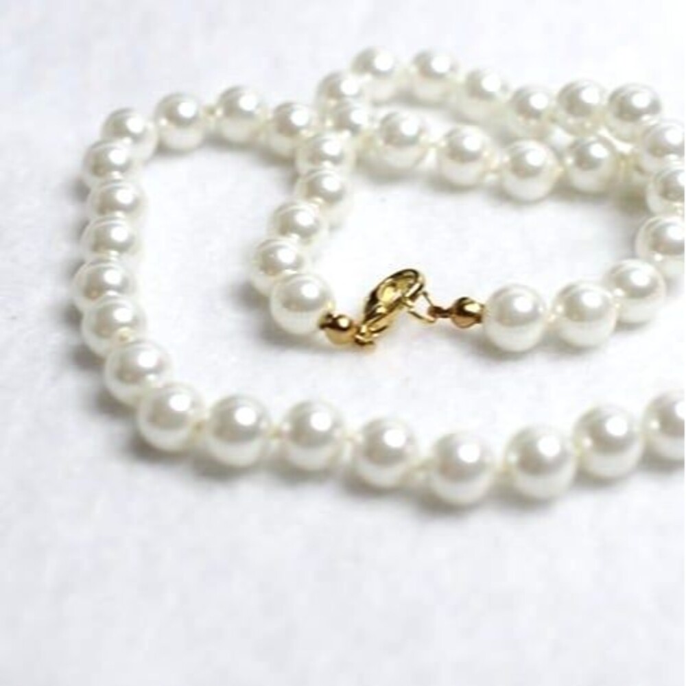 Everyday Retro Chic White Faux Pearl 20" Preppy Y2K Necklace